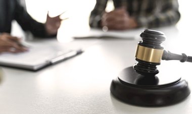 Oviranje sindikalne dejavnosti s strani Uprave uniformirane policije – kazenska ovadba