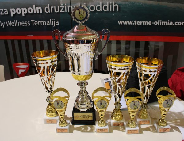 PP SLOVENJ GRADEC - ZMAGOVALEC 16. veteranskega turnirja v malem nogometu