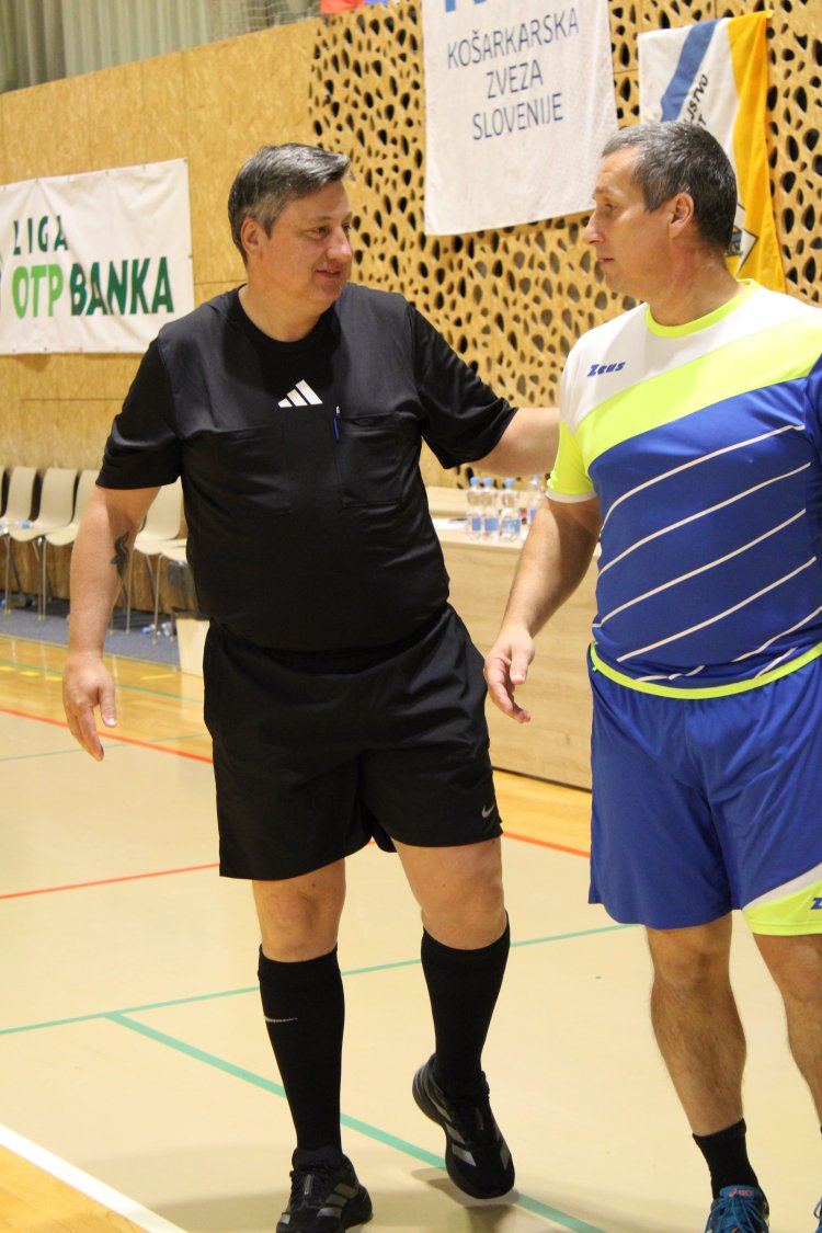 PP SLOVENJ GRADEC - ZMAGOVALEC 16. veteranskega turnirja v malem nogometu