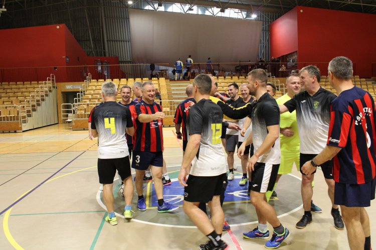 PP SLOVENJ GRADEC - ZMAGOVALEC 16. veteranskega turnirja v malem nogometu