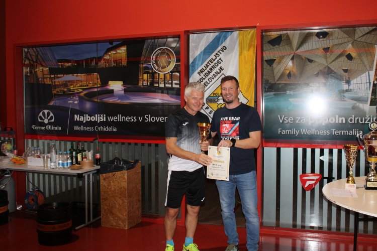 PP SLOVENJ GRADEC - ZMAGOVALEC 16. veteranskega turnirja v malem nogometu