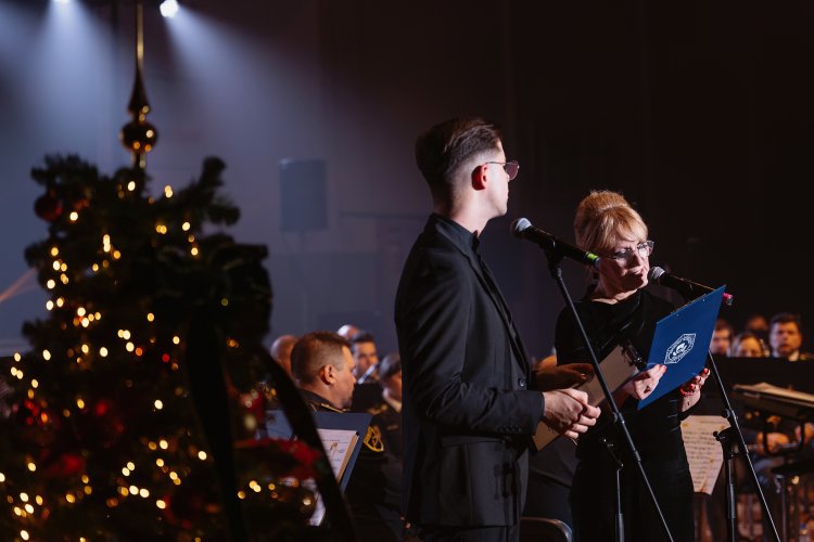 21. dobrodelni koncert Policijskega orkestra z gostjo Moniko Avsenik
