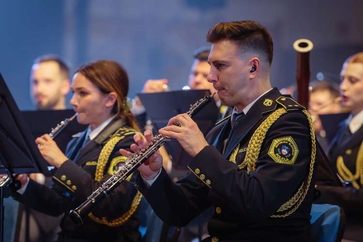 21. dobrodelni koncert Policijskega orkestra z gostjo Moniko Avsenik