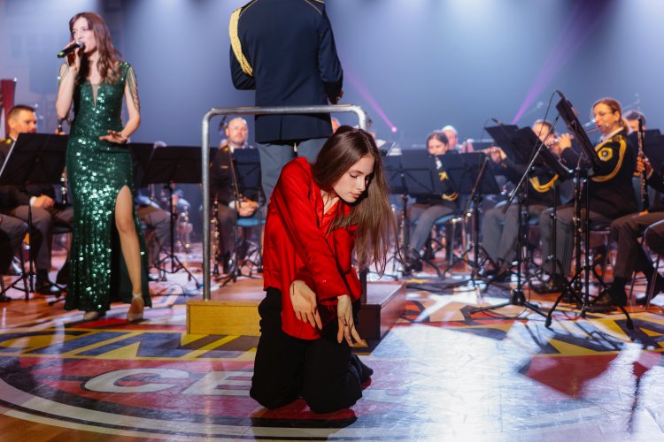 21. dobrodelni koncert Policijskega orkestra z gostjo Moniko Avsenik