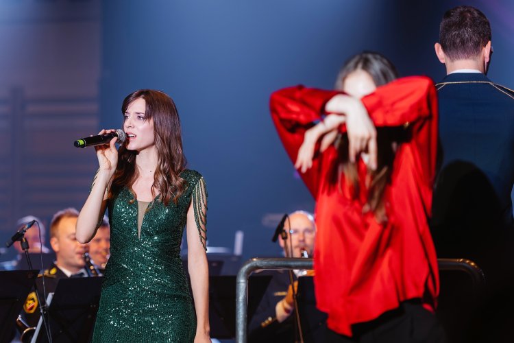 21. dobrodelni koncert Policijskega orkestra z gostjo Moniko Avsenik