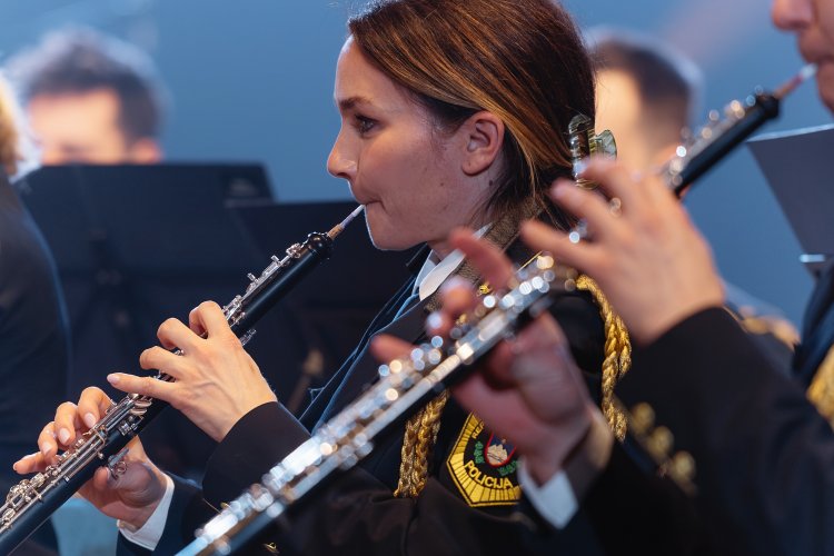 21. dobrodelni koncert Policijskega orkestra z gostjo Moniko Avsenik