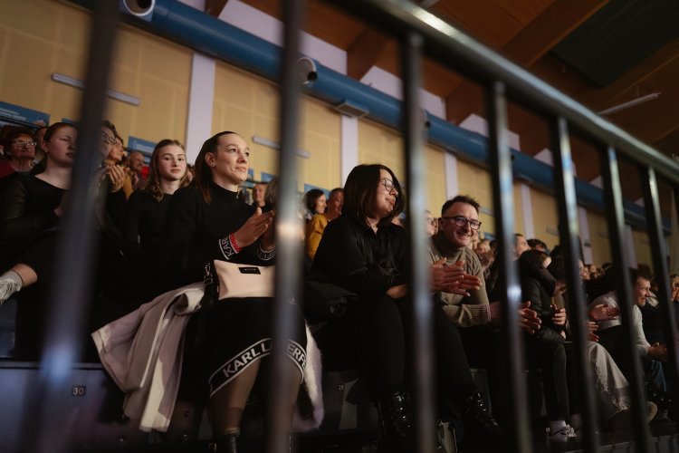 21. dobrodelni koncert Policijskega orkestra z gostjo Moniko Avsenik