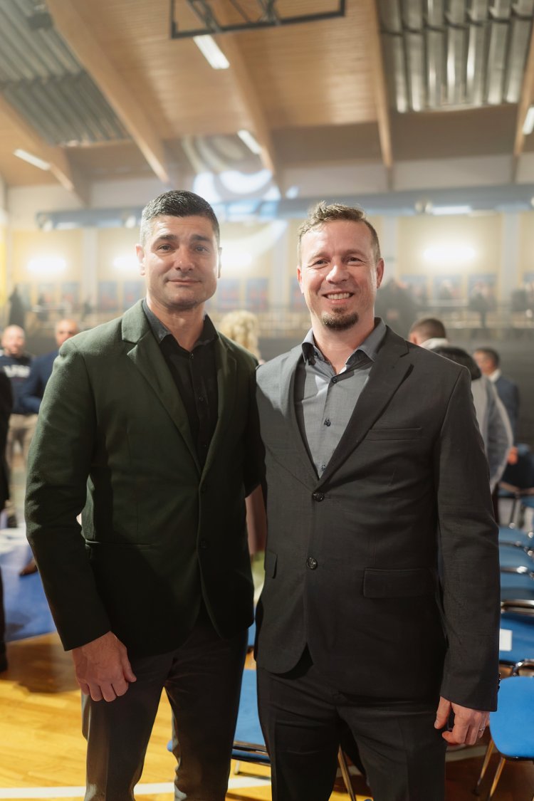 21. dobrodelni koncert Policijskega orkestra z gostjo Moniko Avsenik