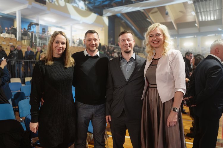 21. dobrodelni koncert Policijskega orkestra z gostjo Moniko Avsenik