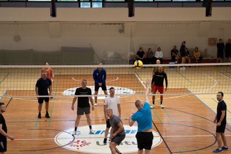 OPS CELJE ZMAGOVALEC 20. ŠPORTNIH IGER PSS - KA JIM DELAMO!